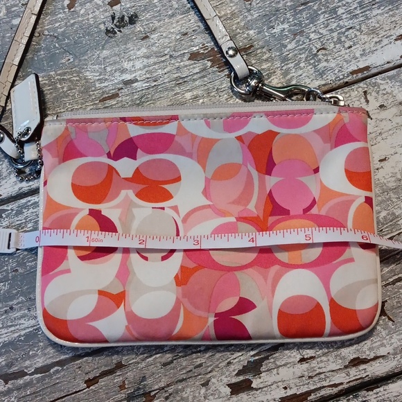 Coach Pink Orange White Logo Embossed Zip Wallet/Wristlet Vintage - Picture 10 of 11